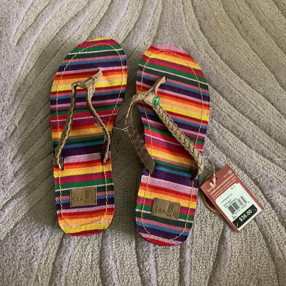 Sanuk flip flops